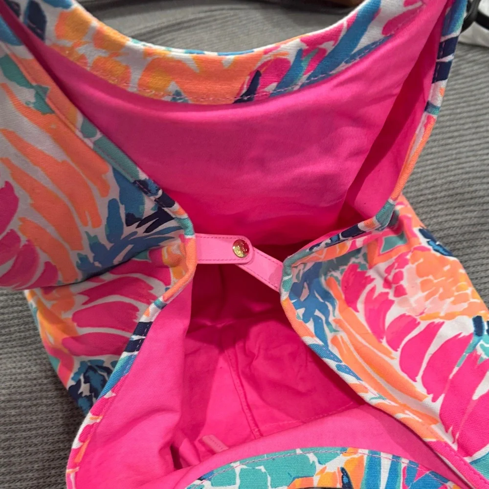 Lilly Pulitzer Pink and Blue Tropical Tote - Picture 5 of 8